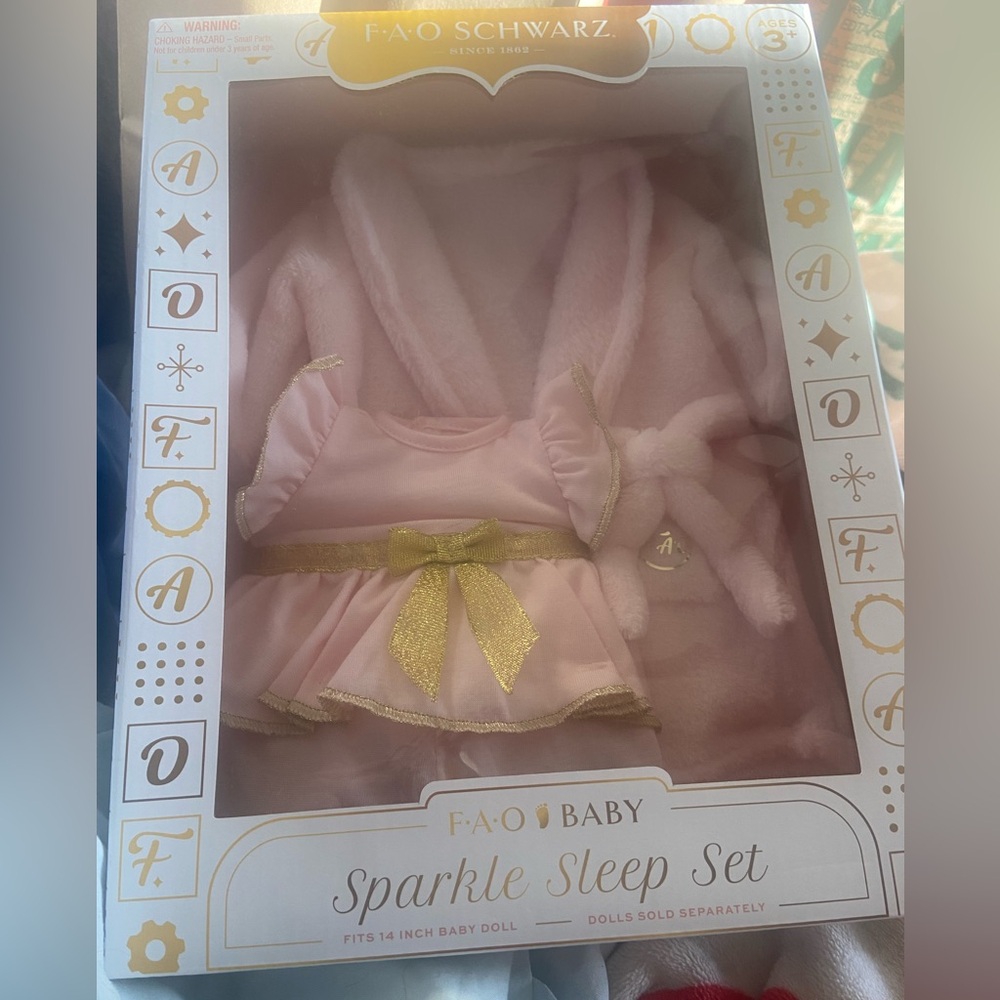 New~F.A.O. Schwarz Sparkle Sleep Set, which includes a pink robe and pajamas set